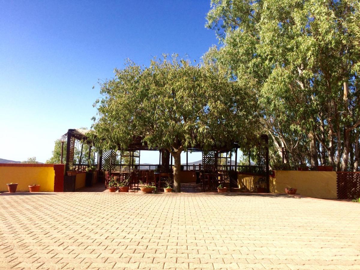 Agriturismo E Antica Fattoria Matteu Bed & Breakfast Teulada Ngoại thất bức ảnh
